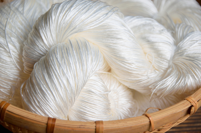 日本の絹の歴史 - 着物トリビア