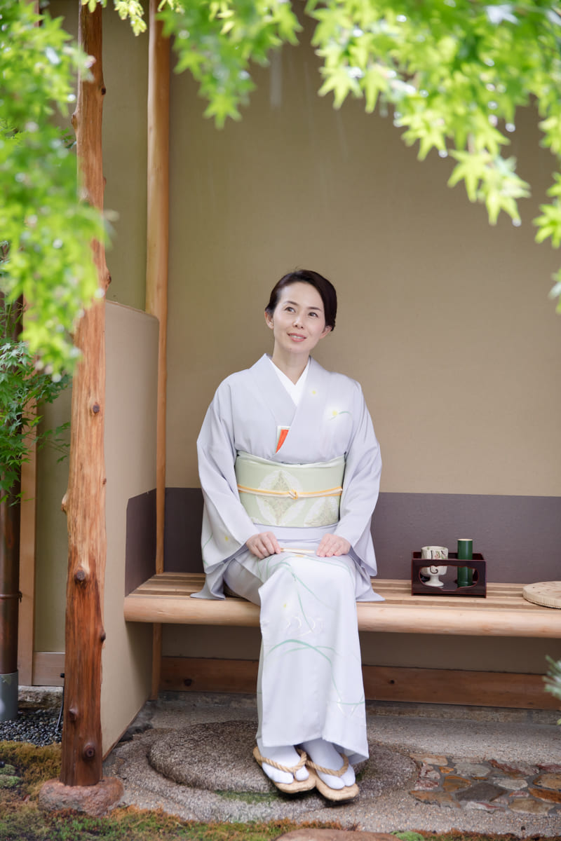 美品 洗える着物 色無地 夏着物 一つ紋 軽い